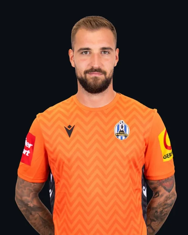 Josip Posavec